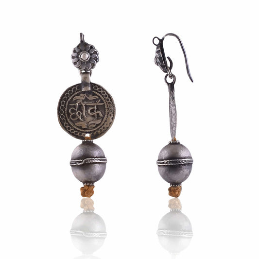 Buy Handmade Silver Oxidised Patri Earring